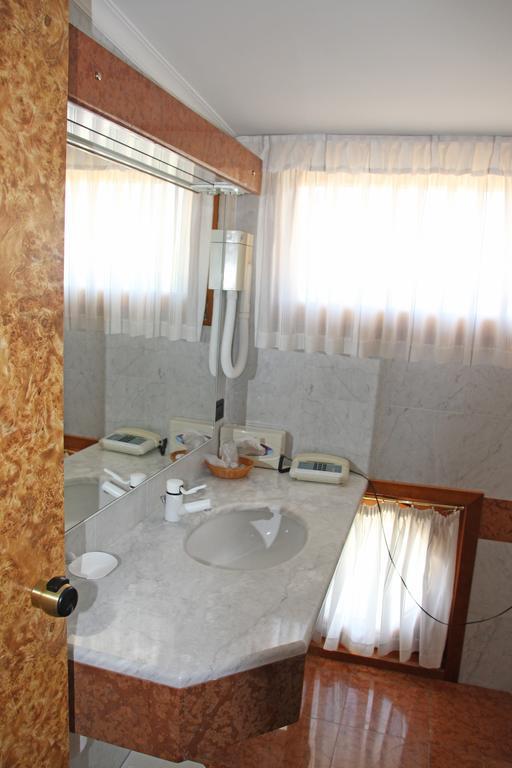 Park Hotel Villa Leon d'Oro Noventa di Piave Exterior foto