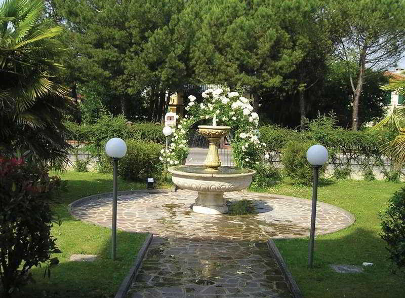 Park Hotel Villa Leon d'Oro Noventa di Piave Exterior foto